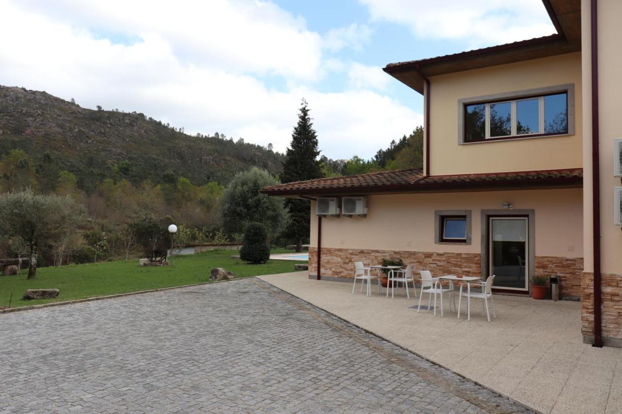 Outeiro Do Moinho Bed & Breakfast Campo do Geres Bagian luar foto