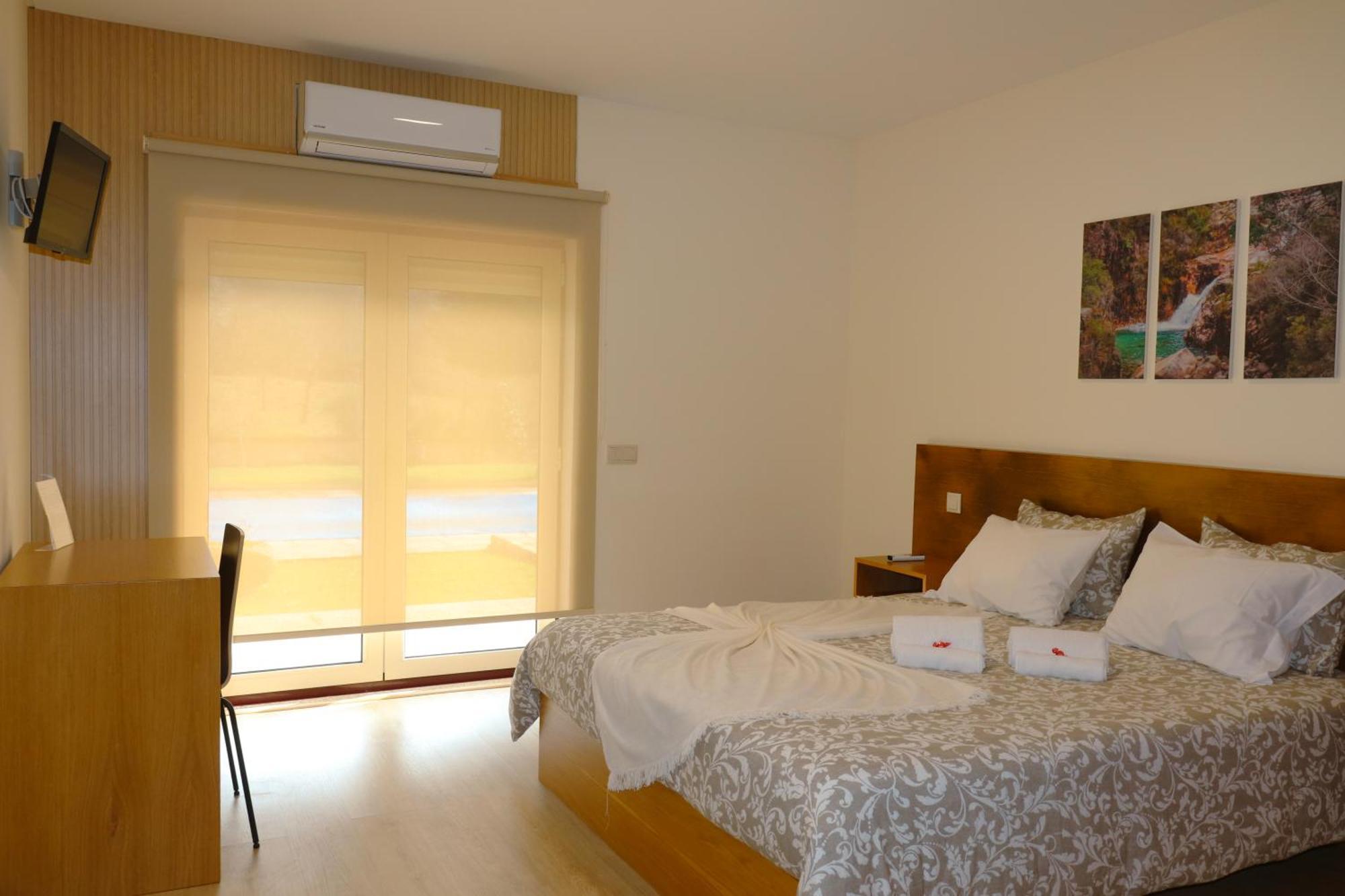 Outeiro Do Moinho Bed & Breakfast Campo do Geres Bagian luar foto